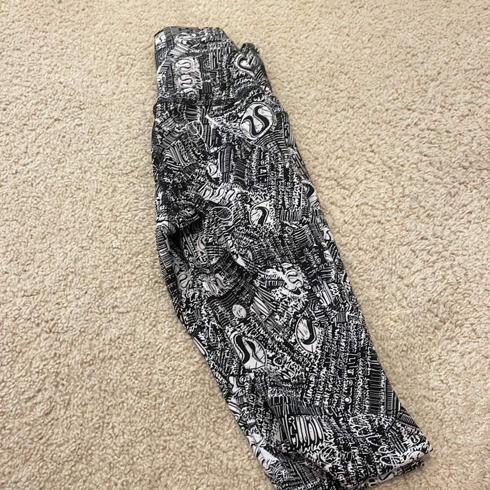 Limited edition lululemon leggings